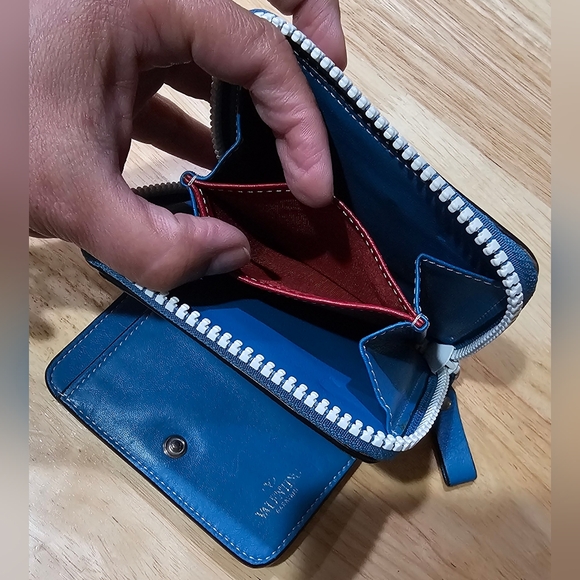 Authentic Valentino Garavani Blue Leather Trifold wallet with White Studs EUC - Picture 10 of 14